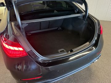 Mercedes-Benz C-Klasse 300 AMG STYLING-BURMESTER-TREKHAAK-NIGHT-SFEERVERLICHTING-MULTISP