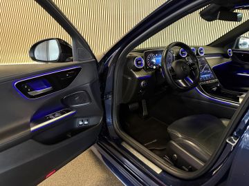 Mercedes-Benz C-Klasse Estate 300e AMG STYLING-SOH 97%-PANORAMA-HEAD UP-360 CAMERA-NIGHT