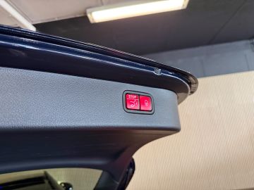 Mercedes-Benz C-Klasse Estate 300e AMG STYLING-SOH 97%-PANORAMA-HEAD UP-360 CAMERA-NIGHT