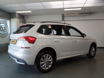 Škoda Kamiq 1.0 TSI Ambition Automaat, Wit metallic!! Airco. Navigatie, Apple