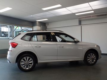 Škoda Kamiq 1.0 TSI Ambition Automaat, Wit metallic!! Airco. Navigatie, Apple