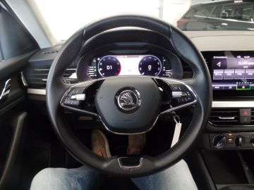 Škoda Kamiq 1.0 TSI Ambition Automaat, Wit metallic!! Airco. Navigatie, Apple