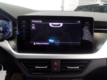Škoda Kamiq 1.0 TSI Ambition Automaat, Wit metallic!! Airco. Navigatie, Apple