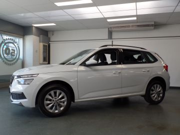 Škoda Kamiq 1.0 TSI Ambition Automaat, Wit metallic!! Airco. Navigatie, Apple
