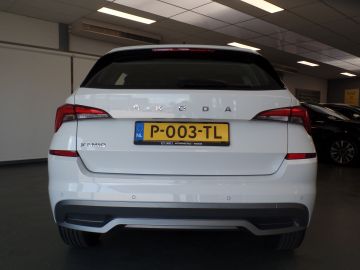 Škoda Kamiq 1.0 TSI Ambition Automaat, Wit metallic!! Airco. Navigatie, Apple