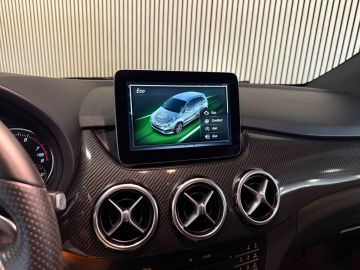 Mercedes-Benz B-Klasse 180 AMG STYLING-PANORAMA-TREKHAAK-NIGHT-ORIG NL-COMPLEET