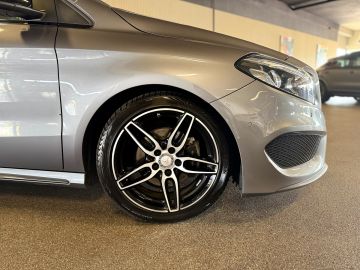 Mercedes-Benz B-Klasse 180 AMG STYLING-PANORAMA-TREKHAAK-NIGHT-ORIG NL-COMPLEET