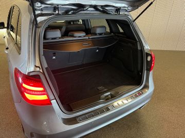 Mercedes-Benz B-Klasse 180 AMG STYLING-PANORAMA-TREKHAAK-NIGHT-ORIG NL-COMPLEET