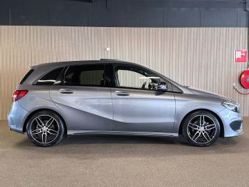 Mercedes-Benz B-Klasse 180 AMG STYLING-PANORAMA-TREKHAAK-NIGHT-ORIG NL-COMPLEET