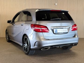 Mercedes-Benz B-Klasse 180 AMG STYLING-PANORAMA-TREKHAAK-NIGHT-ORIG NL-COMPLEET