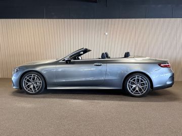 Mercedes-Benz E-Klasse Cabrio 300 AMG STYLING-AIRSCARF-HEAD UP-MEMORY-BURMESTER-KEYLESS-