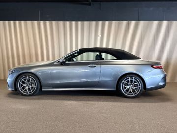 Mercedes-Benz E-Klasse Cabrio 300 AMG STYLING-AIRSCARF-HEAD UP-MEMORY-BURMESTER-KEYLESS-