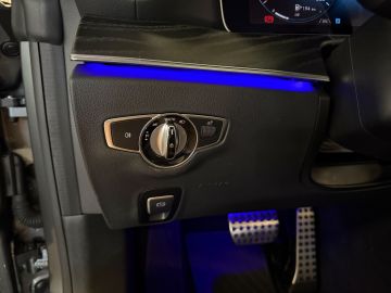 Mercedes-Benz E-Klasse Cabrio 300 AMG STYLING-AIRSCARF-HEAD UP-MEMORY-BURMESTER-KEYLESS-