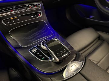 Mercedes-Benz E-Klasse Cabrio 300 AMG STYLING-AIRSCARF-HEAD UP-MEMORY-BURMESTER-KEYLESS-