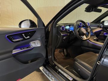 Mercedes-Benz GLC 400e 4 MATIC AMG STYLING-LUCHTVERING-GESTUURDE ACHTERAS-PANORAMA-