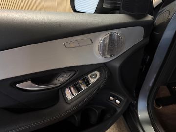 Mercedes-Benz GLC Coupé 300e 4 Matic AMG STYLING-SCHUIFDAK-TREKHAAK-SOUND-360 CAMER