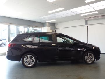 Opel Astra Sports Tourer 1.2 Edition 110pk, Navigatie, Achteruitrijcamera, C