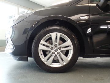 Opel Astra Sports Tourer 1.2 Edition 110pk, Navigatie, Achteruitrijcamera, C