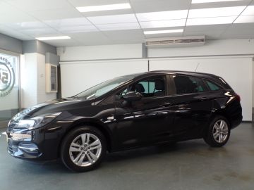 Opel Astra Sports Tourer 1.2 Edition 110pk, Navigatie, Achteruitrijcamera, C