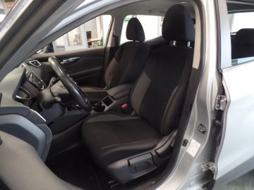 Nissan QASHQAI 1.3 DIG-T Acces Edition Apple Carplay, Clima controle, Cruise con