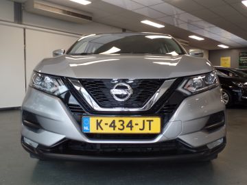 Nissan QASHQAI 1.3 DIG-T Acces Edition Apple Carplay, Clima controle, Cruise con