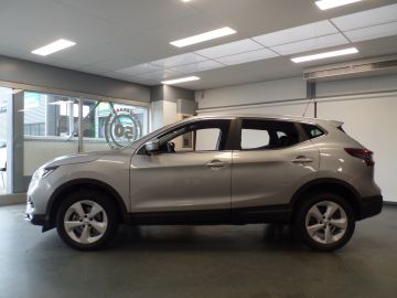 Nissan QASHQAI 1.3 DIG-T Acces Edition Apple Carplay, Clima controle, Cruise con