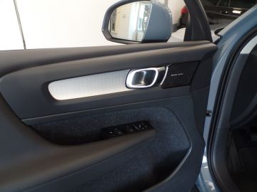 Volvo XC40 1.5 T3 163pk, Business Pro, Navigatie, Clima controle, Cruise con