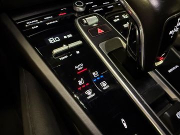 Porsche Cayenne Coupé 3.0 E-Hybrid SPORT DESIGN-PANO-STOELEN 14 VOUDIG-MATRIX-VIE