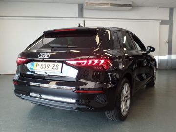 Audi A3 Sportback 30 TFSI Advanced edition Navigatie, Clima controle, Cru