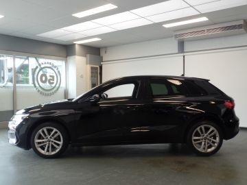 Audi A3 Sportback 30 TFSI Advanced edition Navigatie, Clima controle, Cru