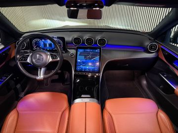 Mercedes-Benz C-Klasse 300e Avantgarde-SOH 99%-PANORAMA-CAMERA-DODE HOEK-APPLE CARPLAY-B