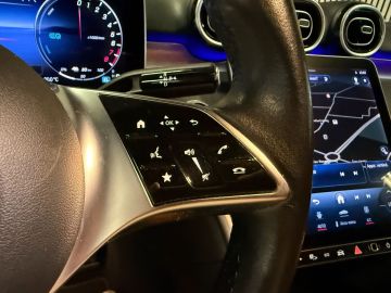 Mercedes-Benz C-Klasse 300e Avantgarde-SOH 99%-PANORAMA-CAMERA-DODE HOEK-APPLE CARPLAY-B