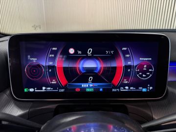 Mercedes-Benz C-Klasse 300e Avantgarde-SOH 99%-PANORAMA-CAMERA-DODE HOEK-APPLE CARPLAY-B