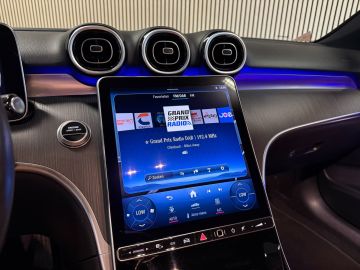 Mercedes-Benz C-Klasse 300e Avantgarde-SOH 99%-PANORAMA-CAMERA-DODE HOEK-APPLE CARPLAY-B