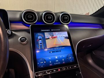 Mercedes-Benz C-Klasse 300e Avantgarde-SOH 99%-PANORAMA-CAMERA-DODE HOEK-APPLE CARPLAY-B