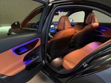 Mercedes-Benz C-Klasse 300e Avantgarde-SOH 99%-PANORAMA-CAMERA-DODE HOEK-APPLE CARPLAY-B