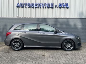 Mercedes-Benz B-Klasse 180 AMG Upgrade Edition - Achteruitrijcamera - Trekhaak etc.