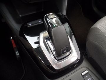 Opel Corsa 1.2 Edition Automaat, Navigatie, Cruis controle, Airco, Elek rame