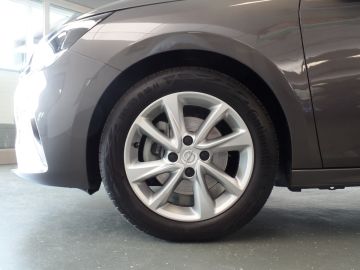 Opel Corsa 1.2 Edition Automaat, Navigatie, Cruis controle, Airco, Elek rame