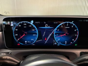 Mercedes-Benz CLA Shooting Brake 220 Progressive-TREKHAAK-WIDESCREEN-CAMERA-ORIG NL