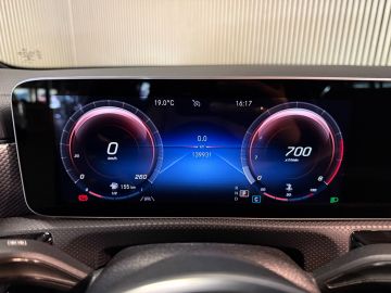 Mercedes-Benz CLA Shooting Brake 220 Progressive-TREKHAAK-WIDESCREEN-CAMERA-ORIG NL