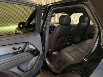 Land Rover Range Rover Sport 3.0 D300 Dynamic SE-PANORAMA-HEAD UP-TREKHAAK-NIEUWPRIJS € 154.00