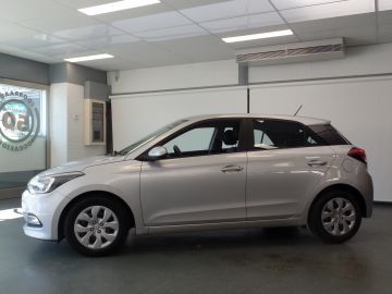 Hyundai I20 1.2 LP i-Drive 5drs Airco, Cruise controle, Elek ramen, Elek spie