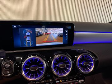Mercedes-Benz A-Klasse 180 Progressive-NIGHT-PANORAMA-CAMERA-DODEHOEK-KEYLESS-SFEER