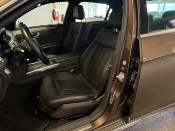 Mercedes-Benz E-Klasse 400 4-Matic Avantgarde-SCHUIFDAK-DISCTRONIC-SOUND-COMAND-360 CAME
