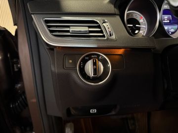 Mercedes-Benz E-Klasse 400 4-Matic Avantgarde-SCHUIFDAK-DISCTRONIC-SOUND-COMAND-360 CAME
