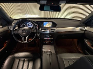 Mercedes-Benz E-Klasse 400 4-Matic Avantgarde-SCHUIFDAK-DISCTRONIC-SOUND-COMAND-360 CAME