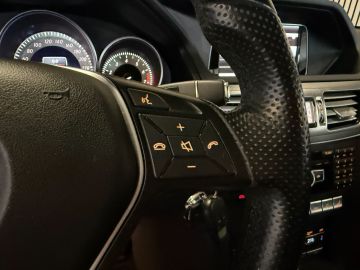 Mercedes-Benz E-Klasse 400 4-Matic Avantgarde-SCHUIFDAK-DISCTRONIC-SOUND-COMAND-360 CAME