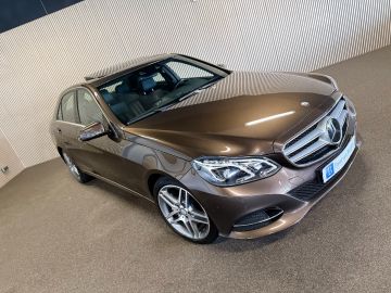 Mercedes-Benz E-Klasse 400 4-Matic Avantgarde-SCHUIFDAK-DISCTRONIC-SOUND-COMAND-360 CAME