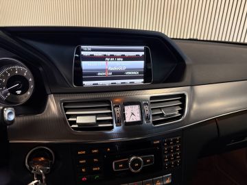 Mercedes-Benz E-Klasse 400 4-Matic Avantgarde-SCHUIFDAK-DISCTRONIC-SOUND-COMAND-360 CAME